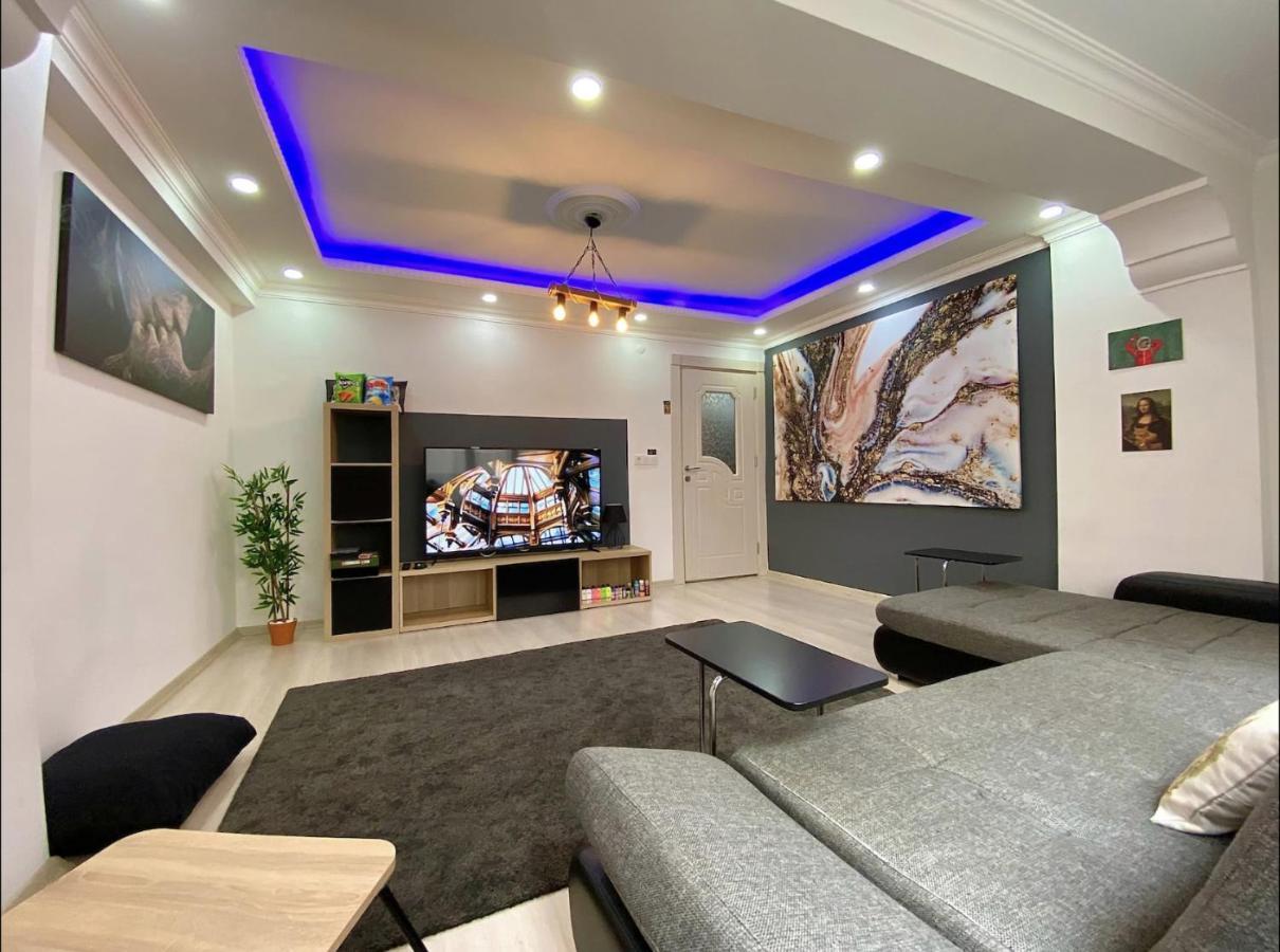 Cozy Big Sisli Apartment , Ac, Modern &For Family,Friendly In Center Истанбул Екстериор снимка