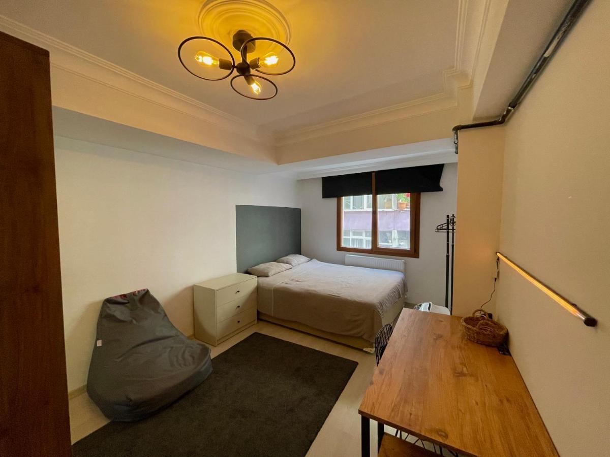 Cozy Big Sisli Apartment , Ac, Modern &For Family,Friendly In Center Истанбул Екстериор снимка